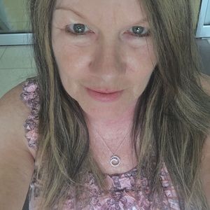 Meet your Posher, Hedy